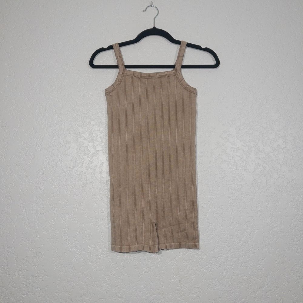 NWT Anwnd Tan Ribbed Bodysuit Romper Size M‎ / L